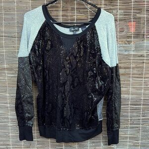 Miss me long sleeve top size small